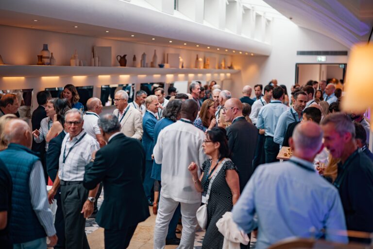 ASK connects investors in UK real estate